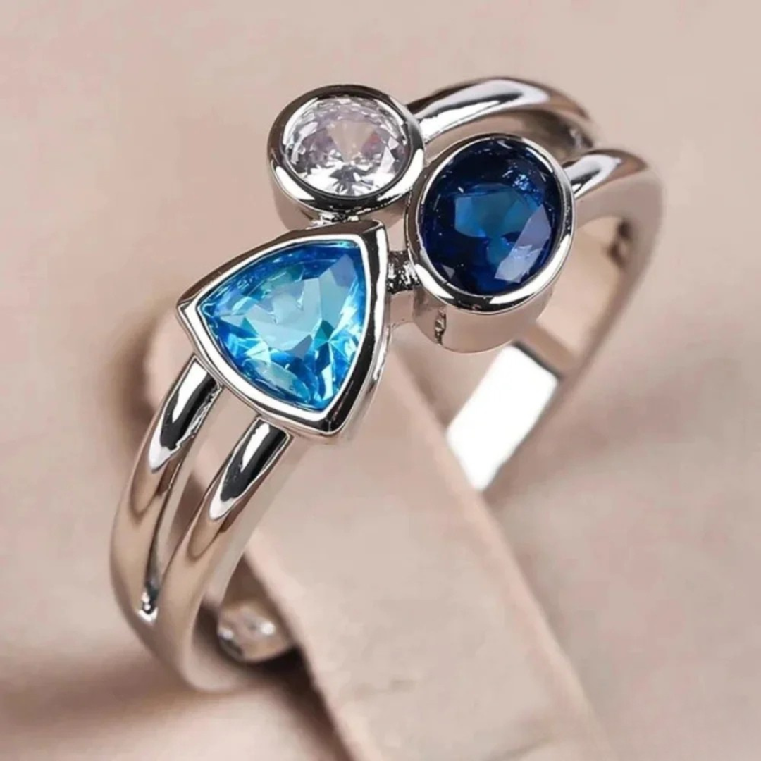 Vintage blauwe kristallen ring