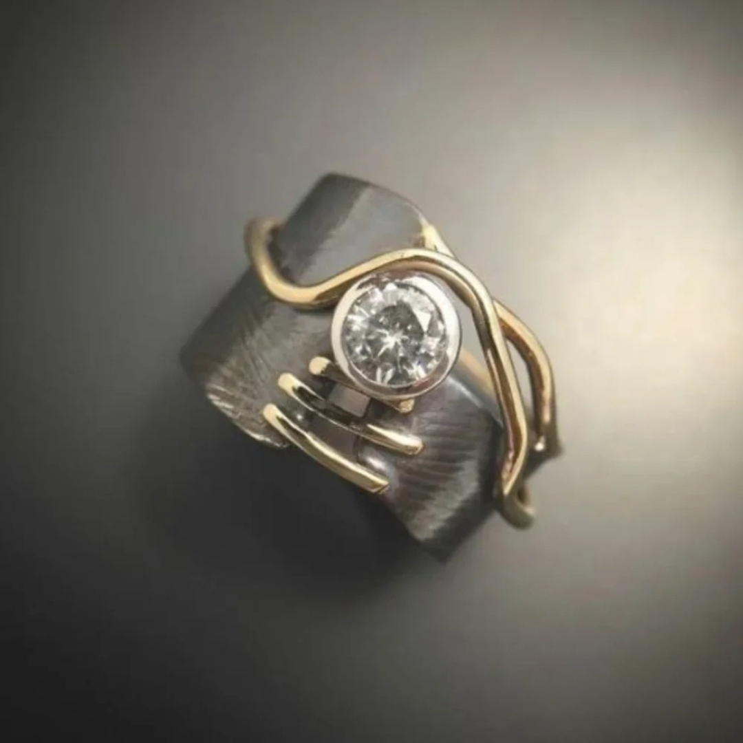 Vintage donker zilveren zirkonia ring